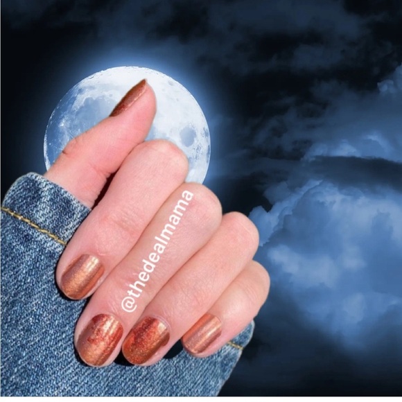 5/$25 RANDOM MYSTERY COLOR STREET nail wraps - Picture 13 of 15